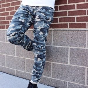 Skinny light weight denim